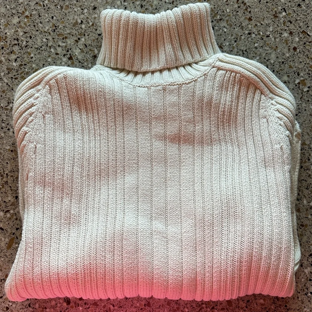 American Eagle Womens L 100% Cotton Turtleneck As Seen on Sydney Sweeney! - Picture 7 of 7